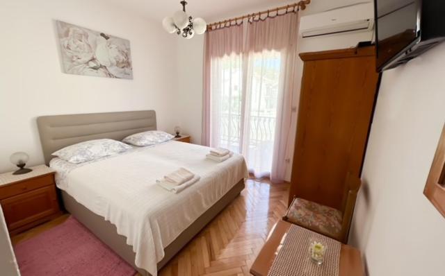 Studio With Balcony Jelsa  Exterior photo